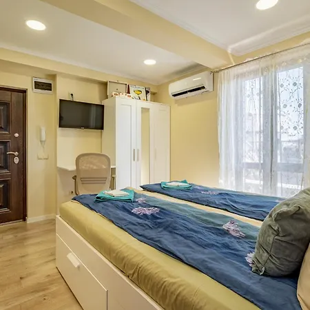 Historic Place With Paid Parking Apartman *