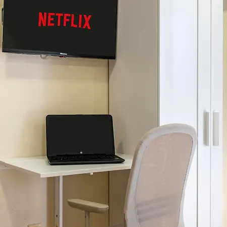 Daire Historic Place With Paid Parking *