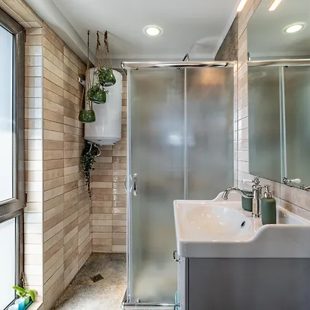 Historic Place With Paid Parking Apartman *