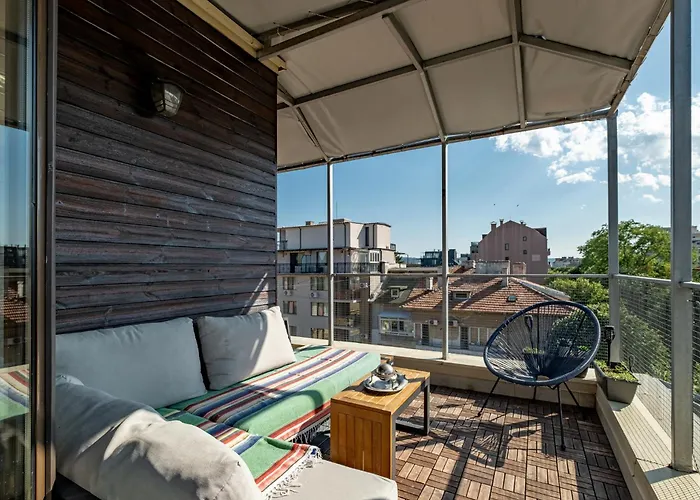 Historic Place With Paid Parking Apartment