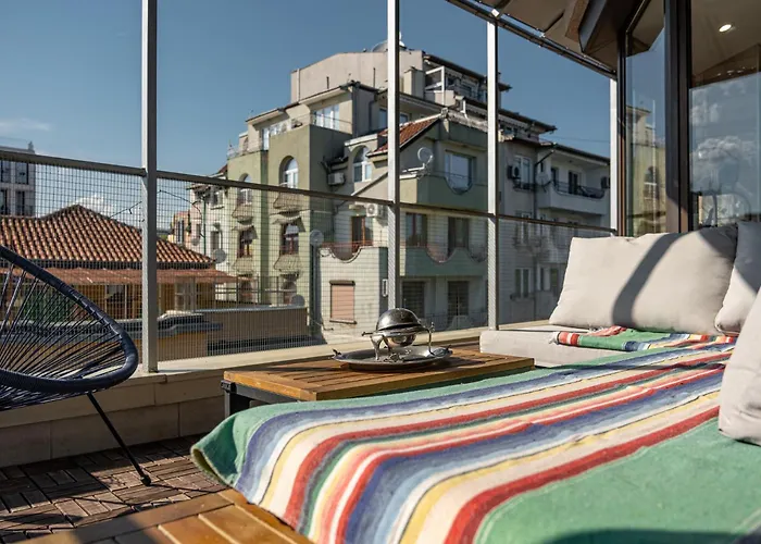 Apartment Historic Place With Paid Parking *