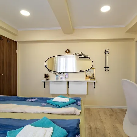 Historic Place With Paid Parking Apartment Varna