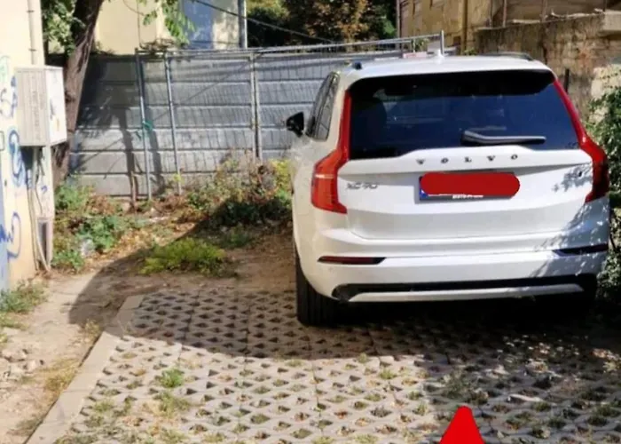 Daire Historic Place With Paid Parking *