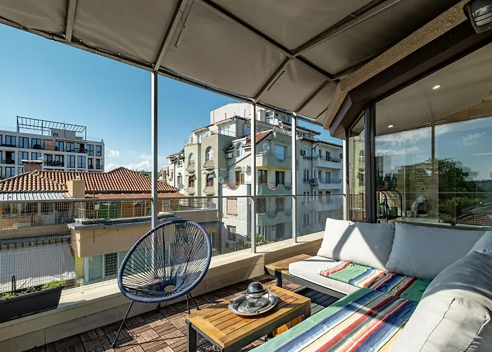 Historic Place With Paid Parking